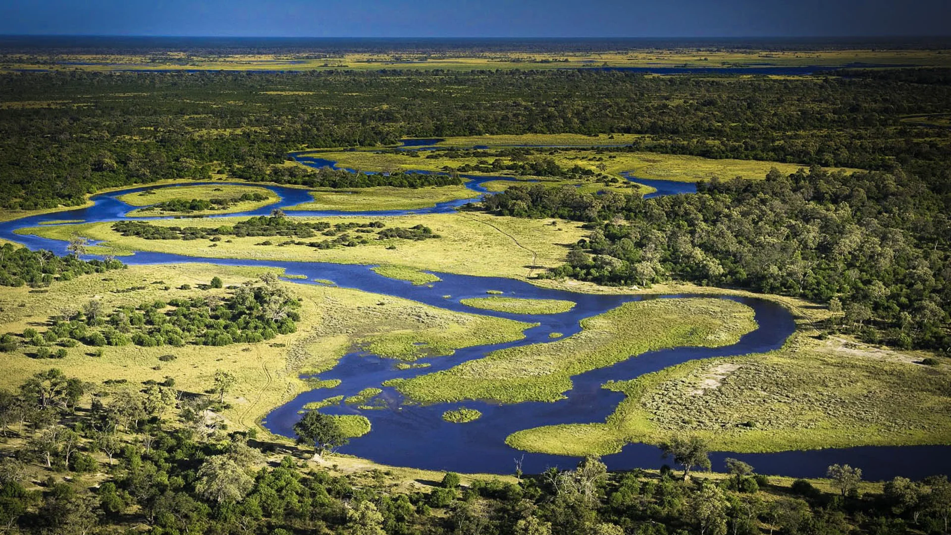 12 Days / 11 Nights Okavango, Moremi, Savuti & Chobe Classic Circuit