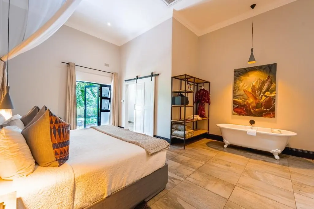 Nkosi Guest Lodge - Superior Room